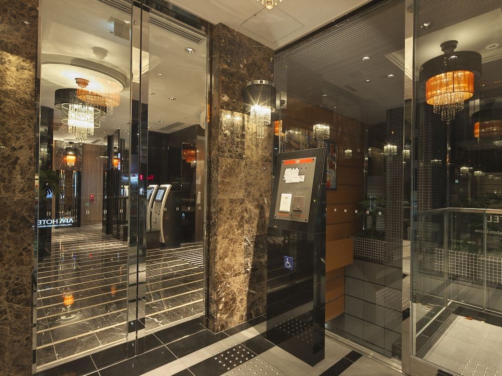 Apa Hotel Higashi Shinjuku Ekimae Tokyo Exterior photo